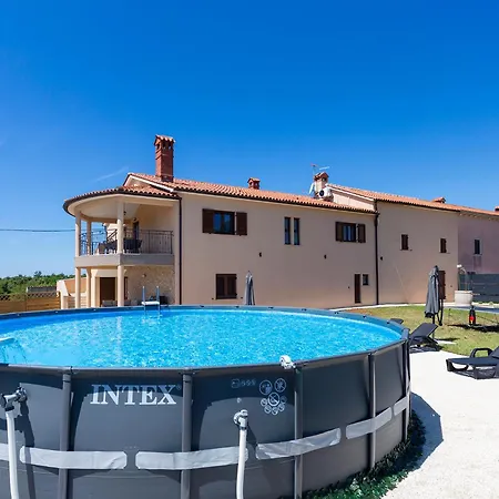 Apartment Luxurious New With Pool *